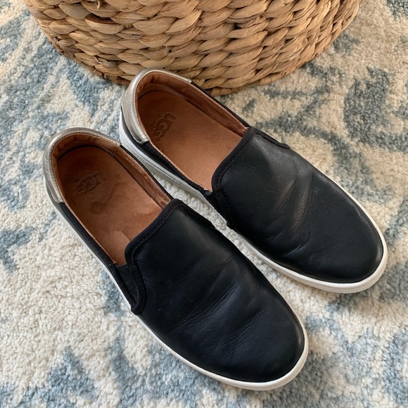UGG Shoes - UGG - Black Leather Slip On Shoe